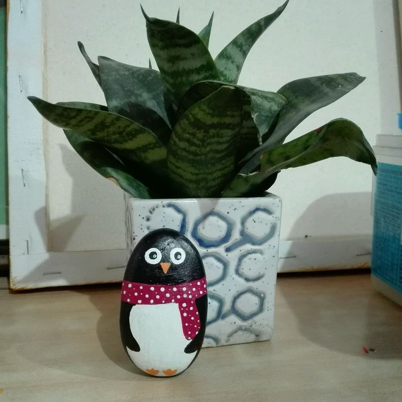 Cute Handpainted Penguin (Height-3.5 inch)