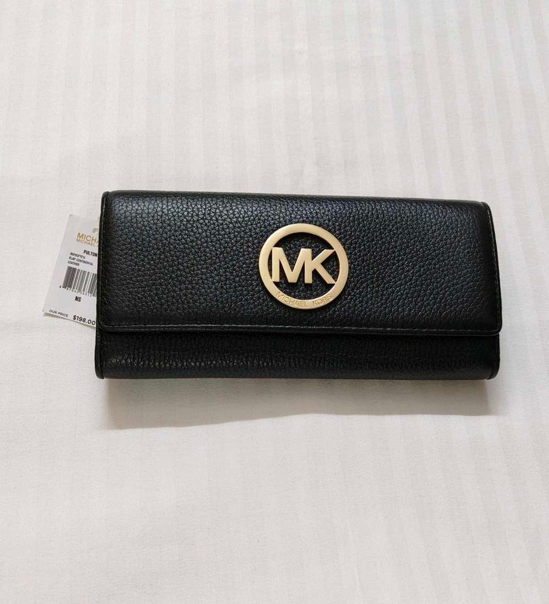 MICHAEL KORS Original Black Pebbled Leather Wallet