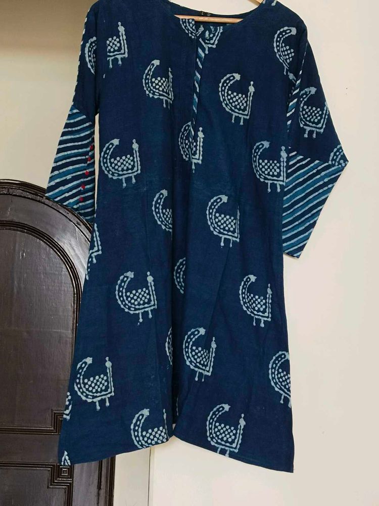 Navy Blue Printed Kurta With Designer Sleeves