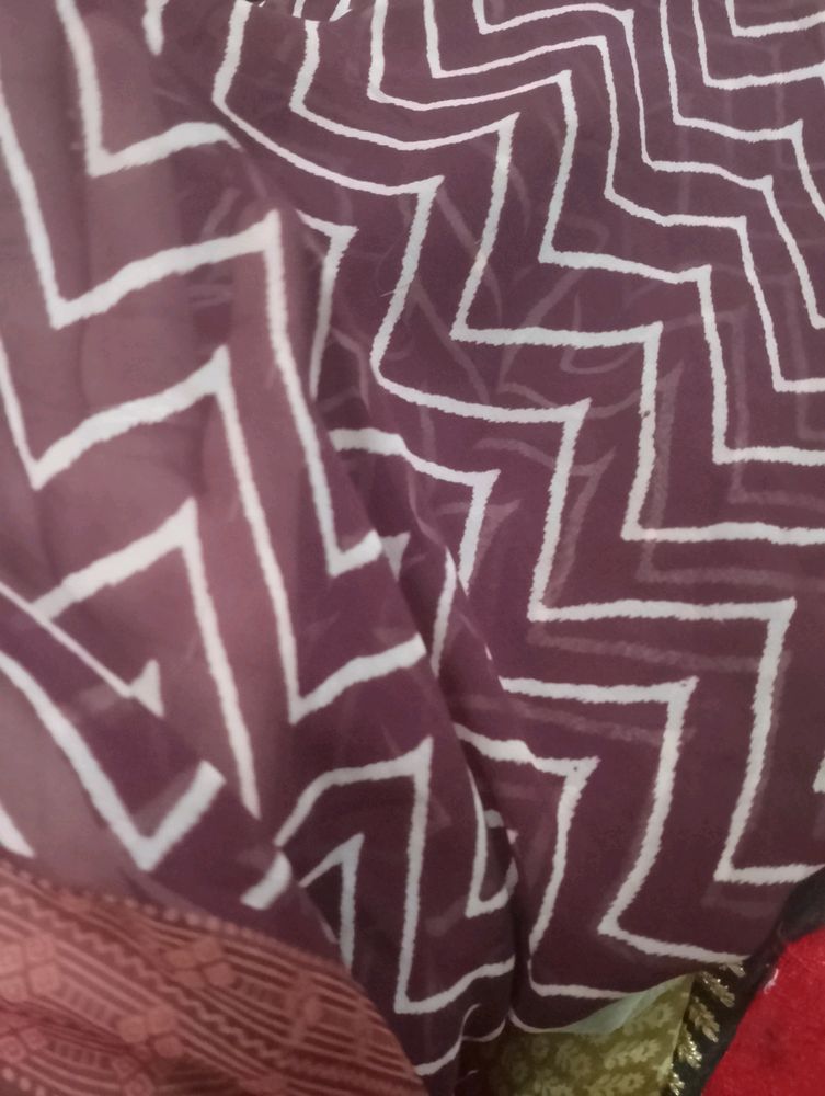 Zigzag Pattern Saree