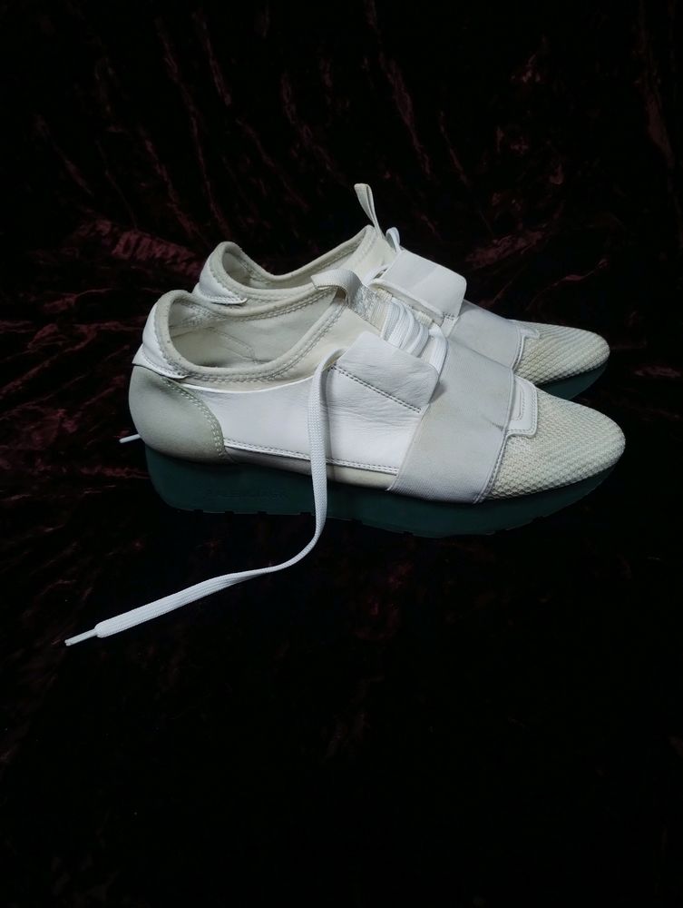 Original Balenciaga Race Runner Sneakers