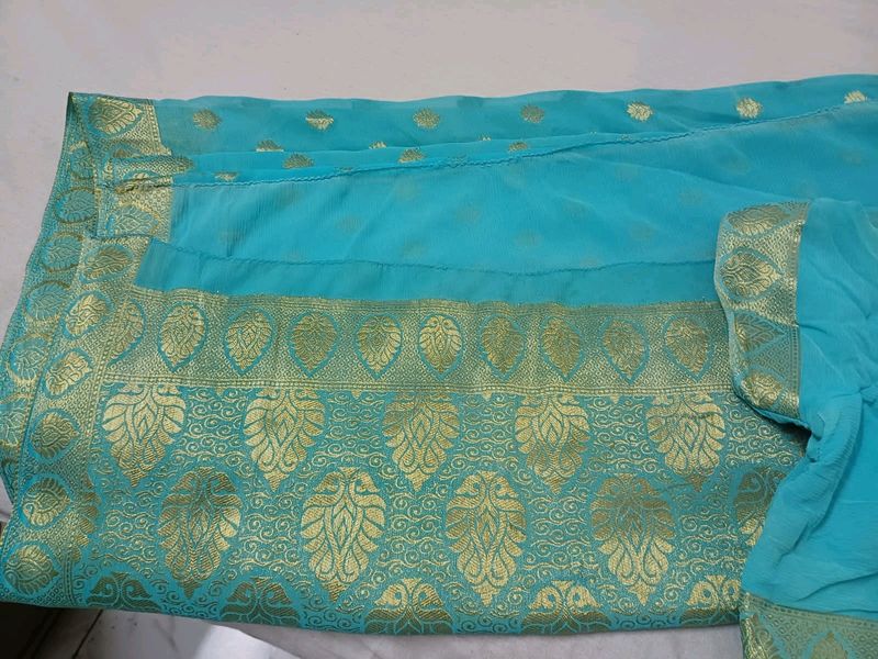 4 Sarees