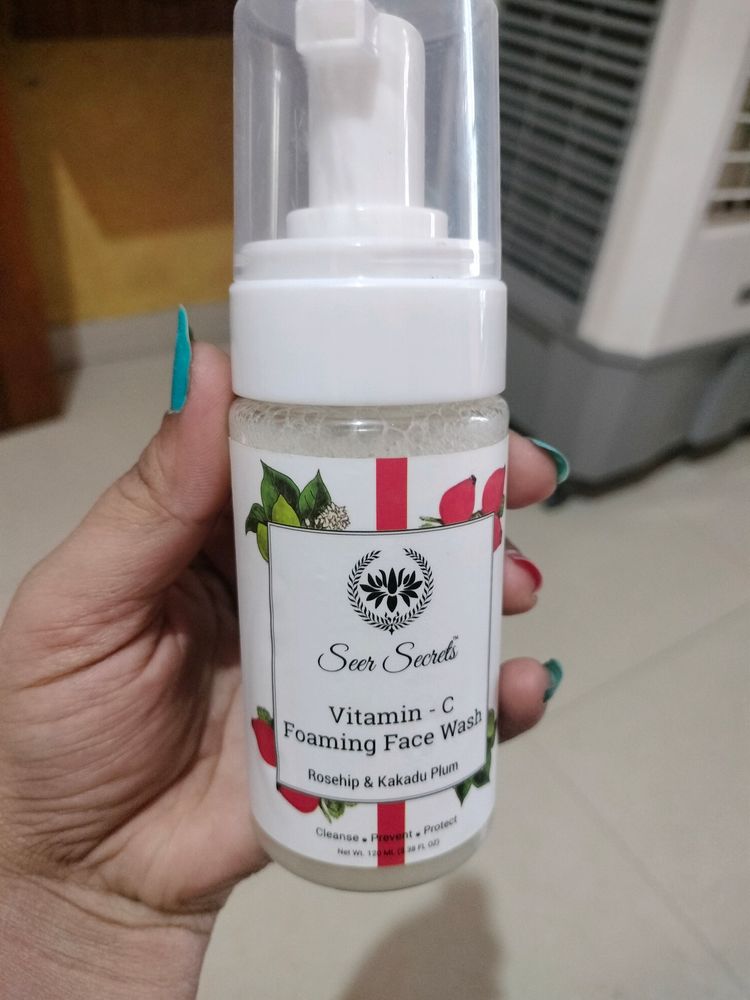 Seer Secrets Vitamin C Foaming Face Wash