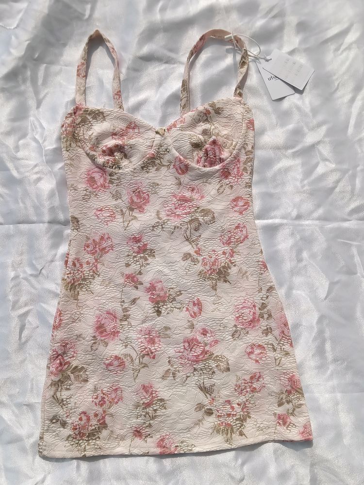 Brand New ( Urbanic) White Floral Print Mini Dress