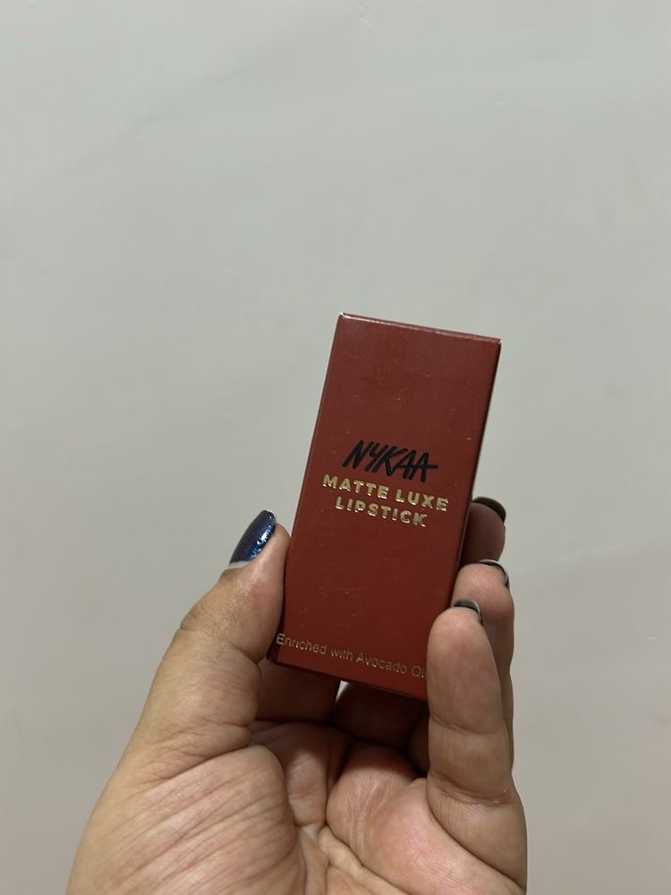 Nykaa Luxe Matte Lipstick Jager Bomb