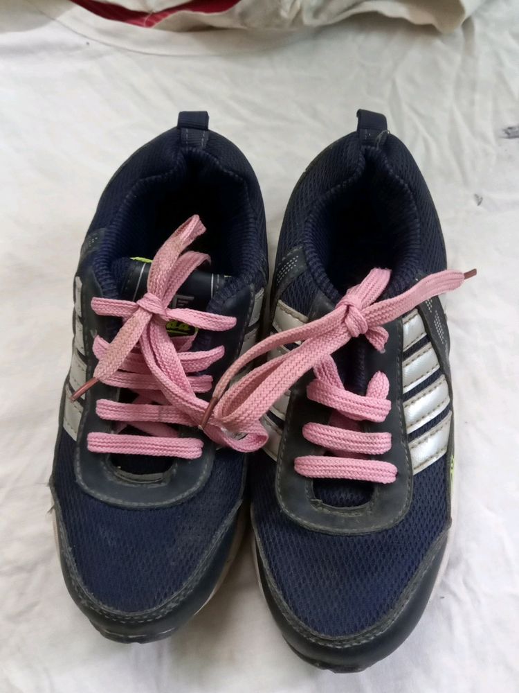 KIDS SHOES TAVERA UK/INDIA 13 SIZE NEW SHOE.