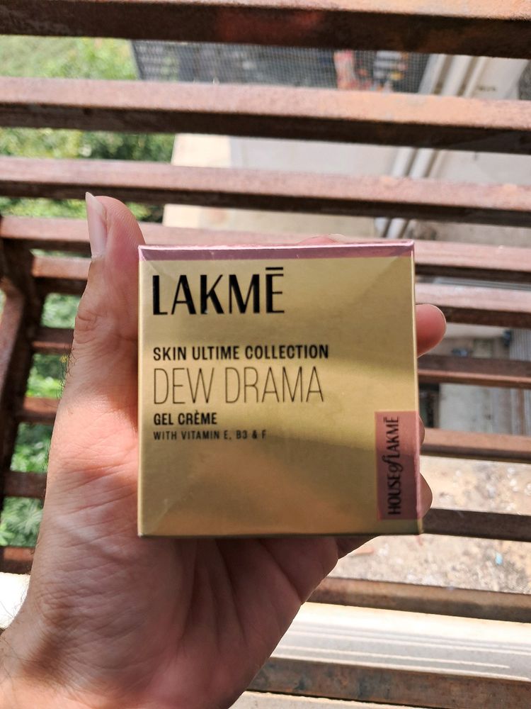 LAKME Dew Drama Gel Cream