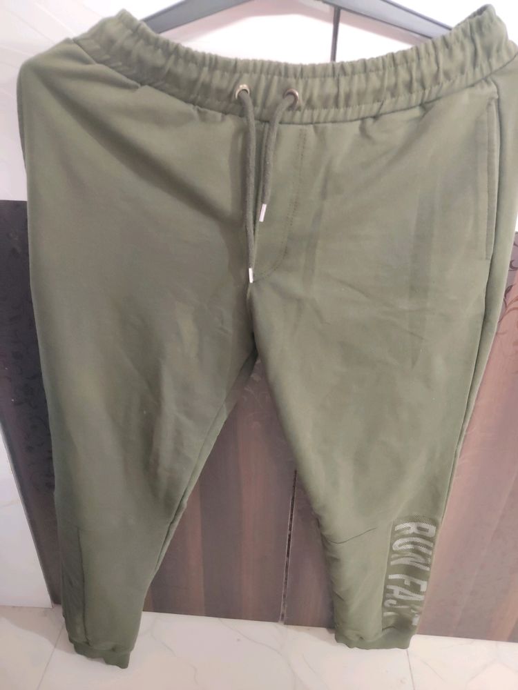 Trendyolman Trackpants For Men - M Size