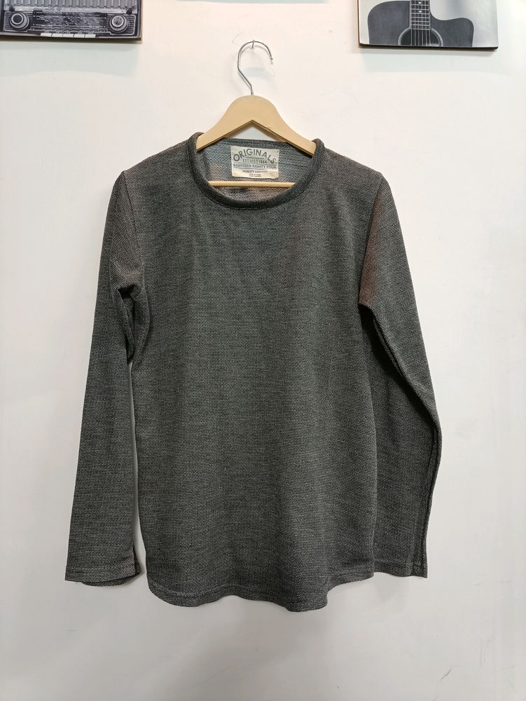 Grey T-shirt