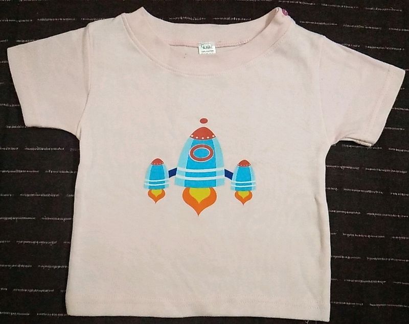 KIDS T-SHIRT Extremely New