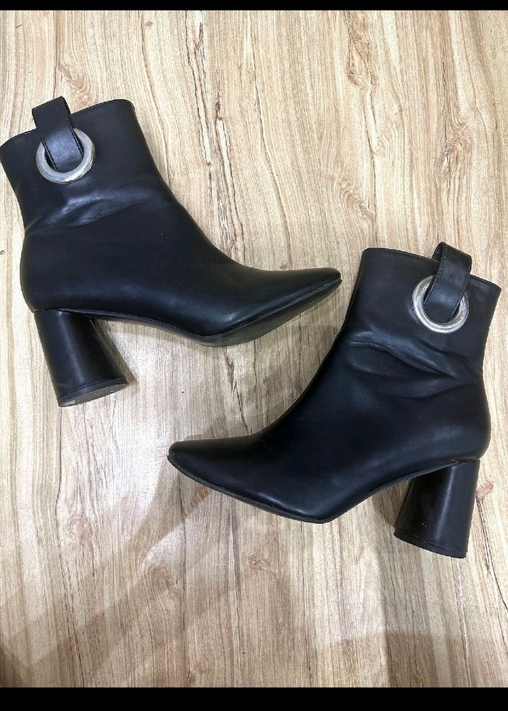 Women's Boots 👢