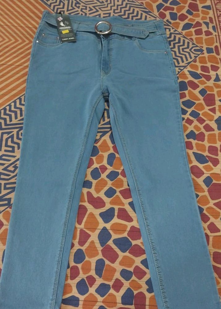 Women New blue Jeans With Tag