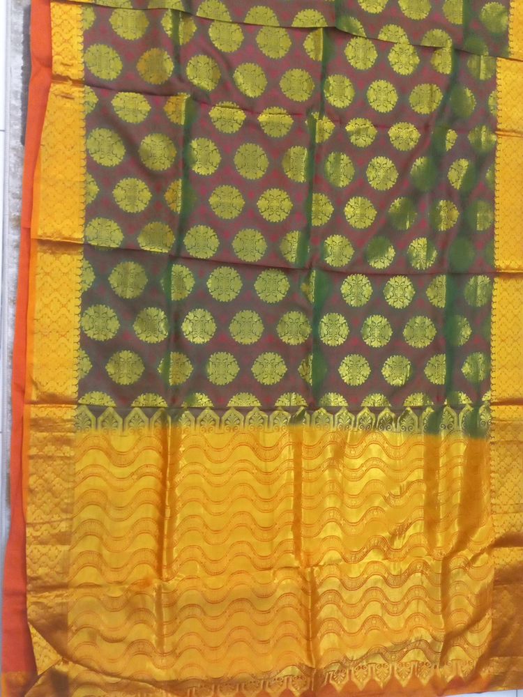 Pure Kanjeevaram/ Kanchipuram Silk Saree