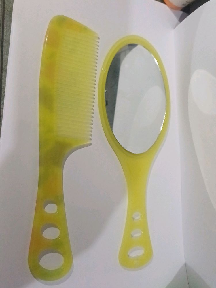 *NEW* Hair Comb, Mirror Combo Pack Of 2