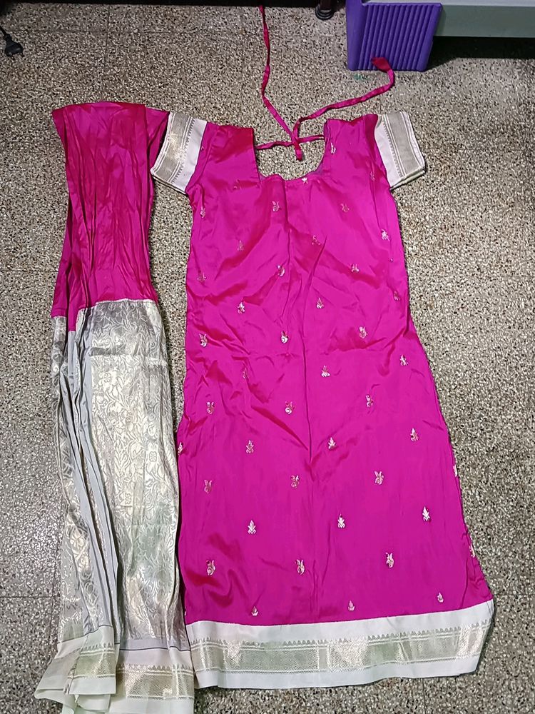 Kurti With Dupatta