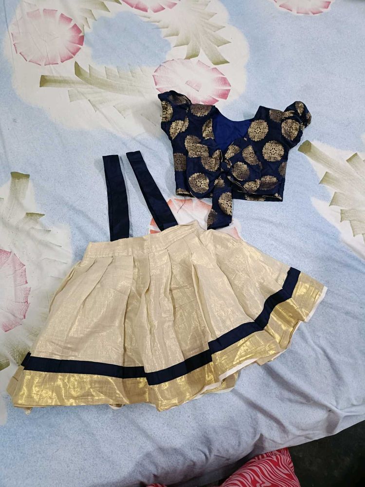 Baby Girl's Traditional set