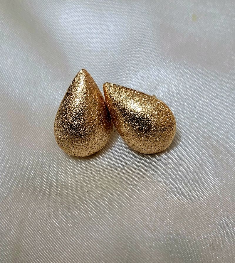 Shimmer Golden Teardrop Earrings