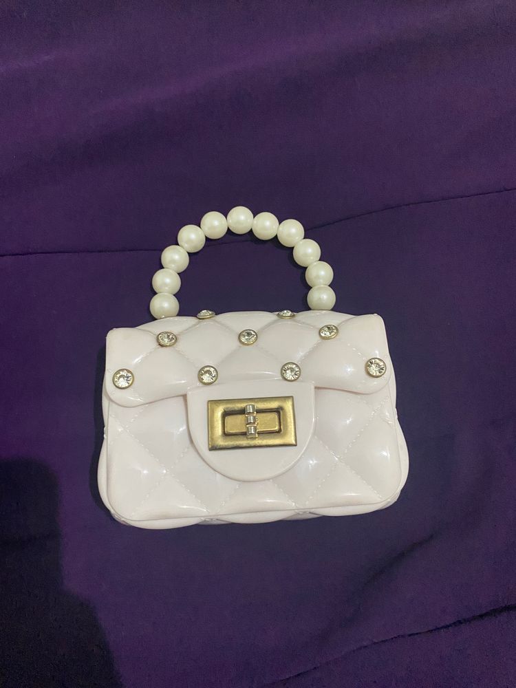 White Pearl Slingbag