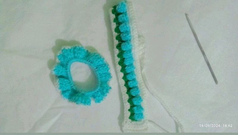 Crochet Headband And Scrunchies Set