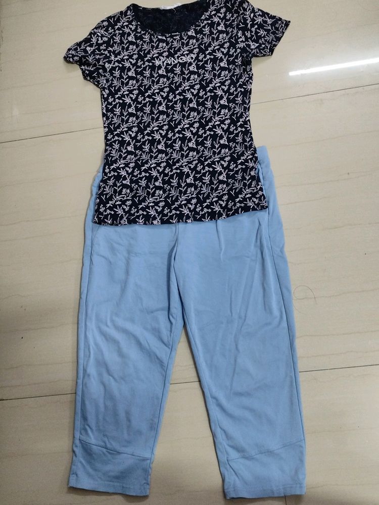 Dark Blue Top With Capri And Freebie