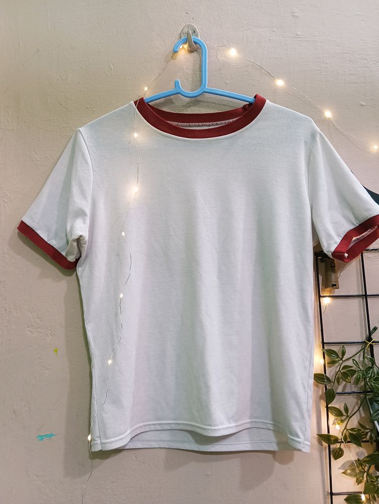 White Red Outlined Tee