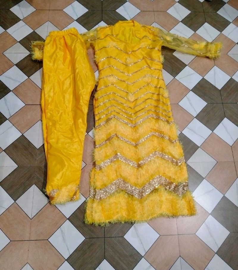 Haldi Suit Set