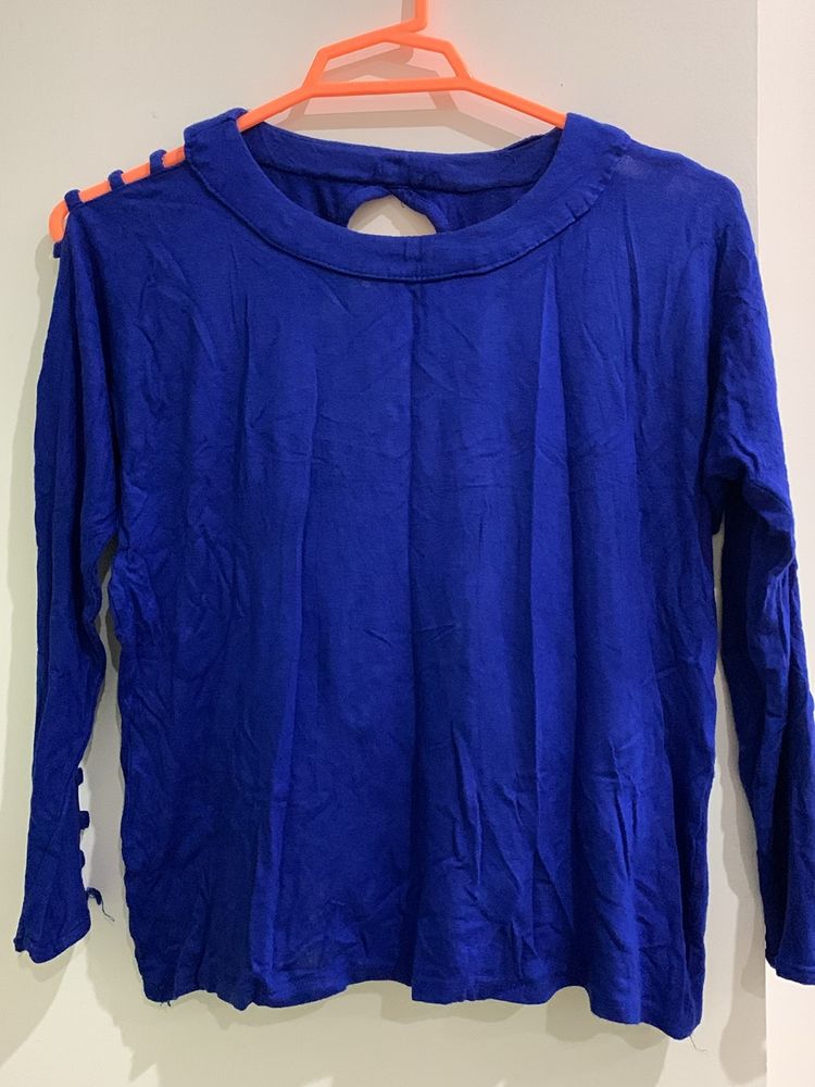 Electric Blue top with great sleeve design