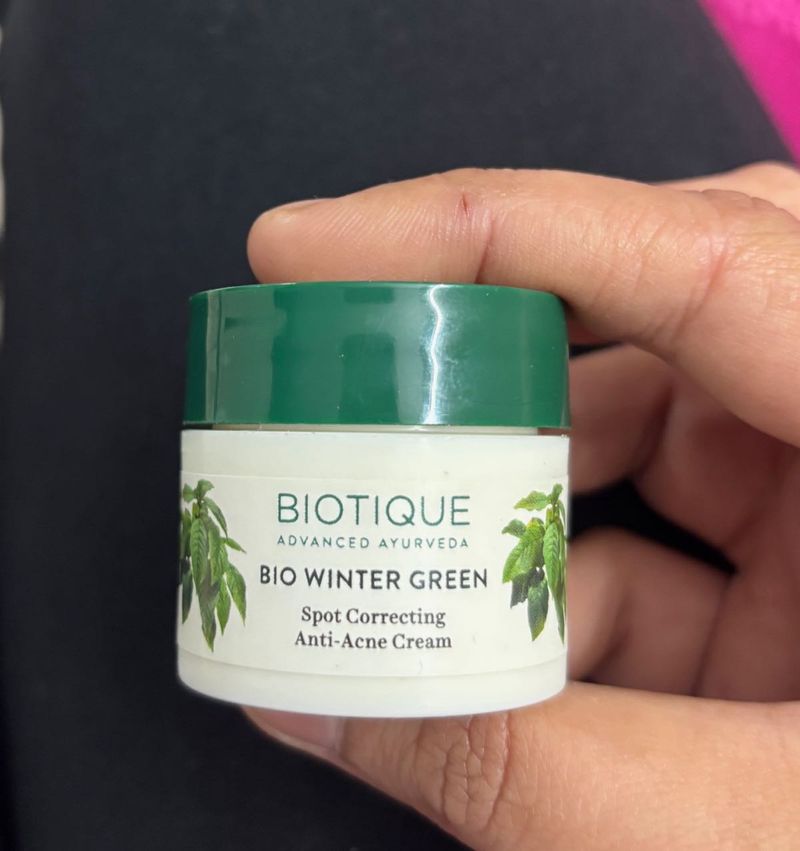 Biotique Spot Correcting Anti Acne Cream