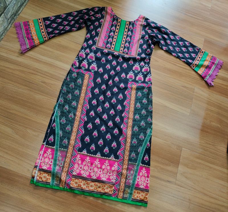 Tikhi Imli kurti