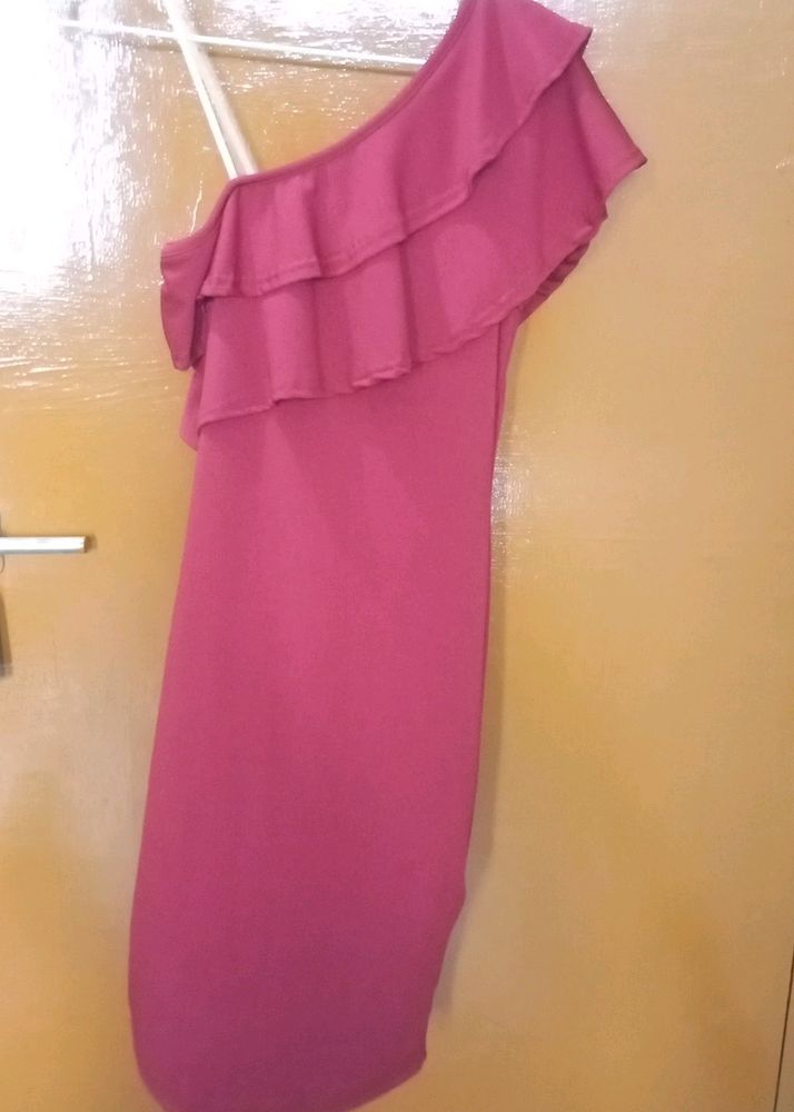 TBrand New Red Maroon One Shoulder Dress