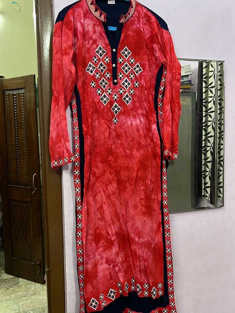 Thread Work Kurta