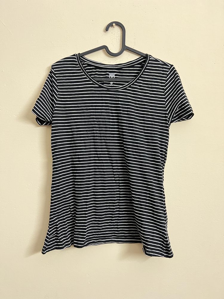 Black And White Stripped Tshirt