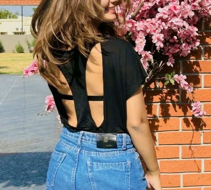 Backless Tshirt