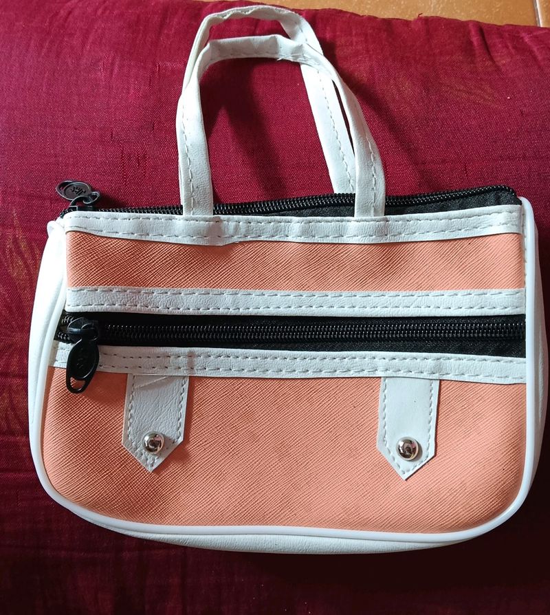 Regular Women Ladies Orange Rexine Hand Bag