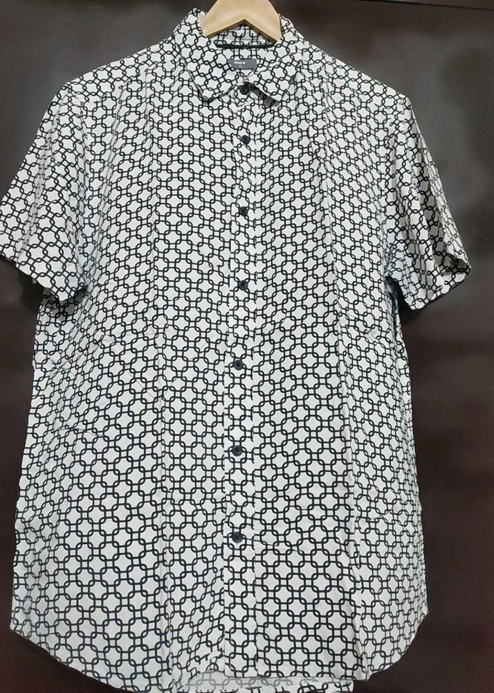 White & Black Printed Shirt For Boy & Men 42 Chest