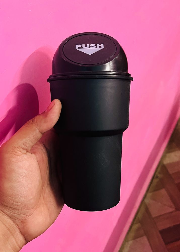 Car Mini Dustbin Very Compact And Useful With Lid