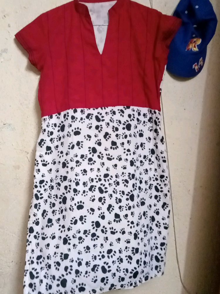 Red And White Cotton Kurti