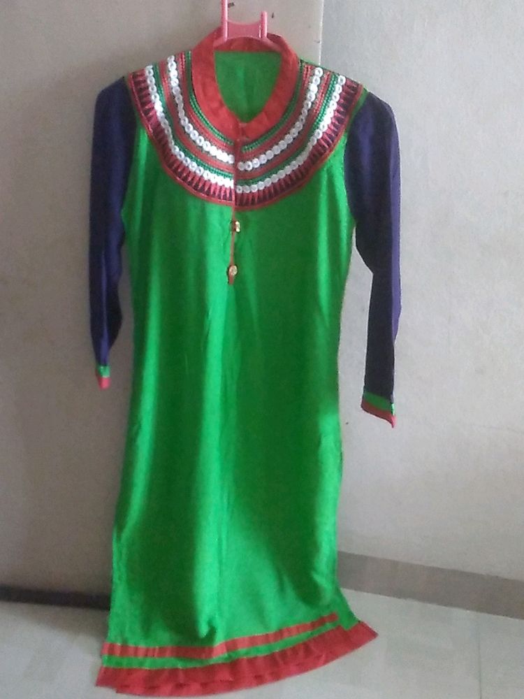 Straight, Green Kurti.