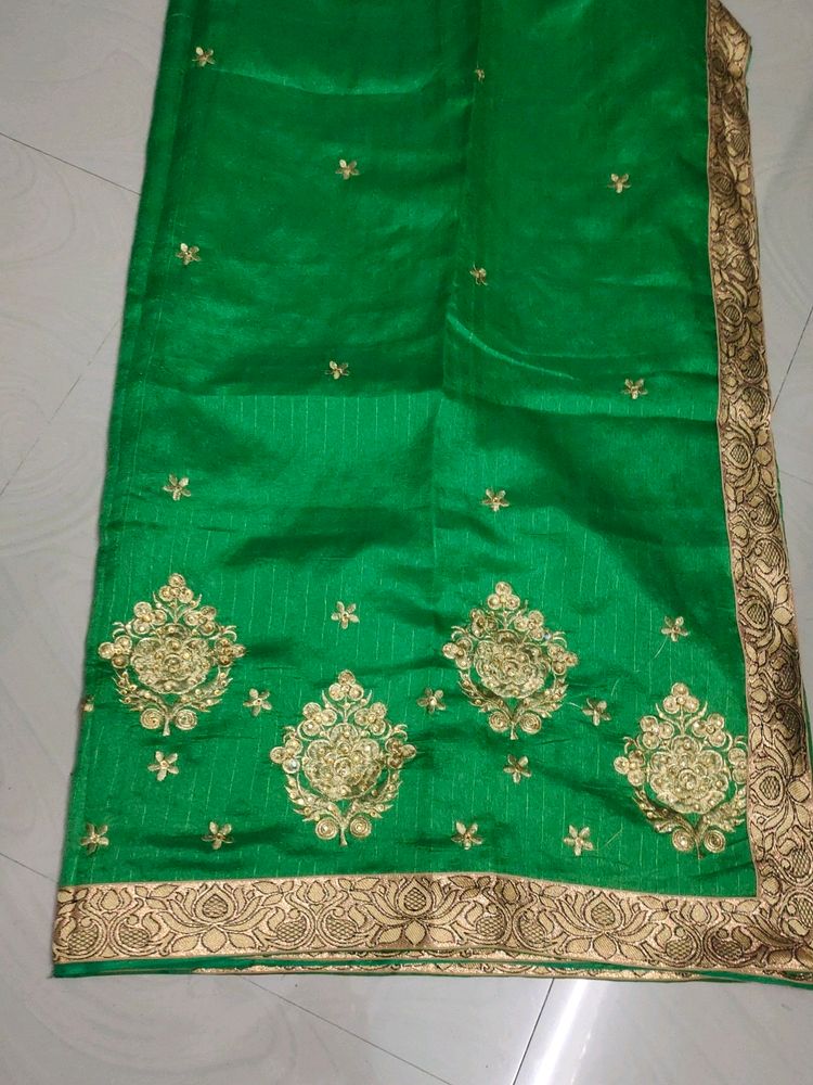 Green Saree With Blouse