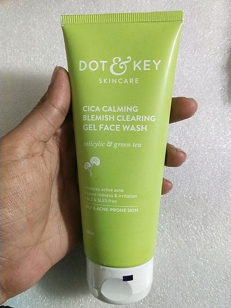 Dot&Key Cica Calming Blemish Clearing Gel FaceWash