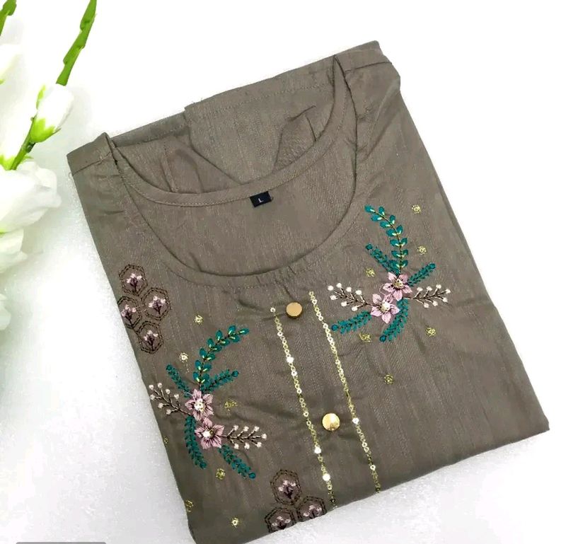 Graceful Cotton Silk Kurti