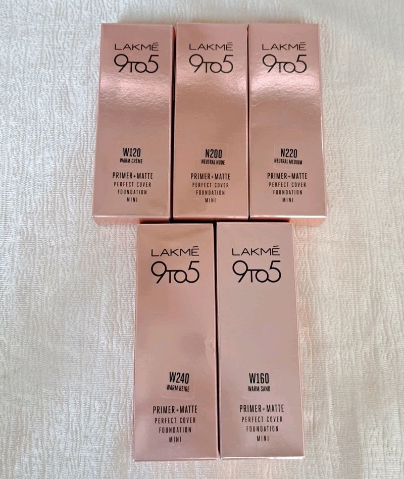 Lakme 9to5 Primer+Matte Foundation AT 180rs