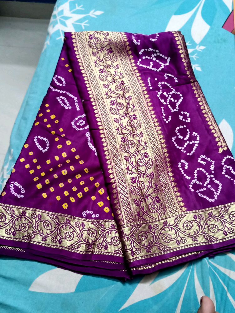 Pure Gajji Nakshi Pallo Bandhni Saree