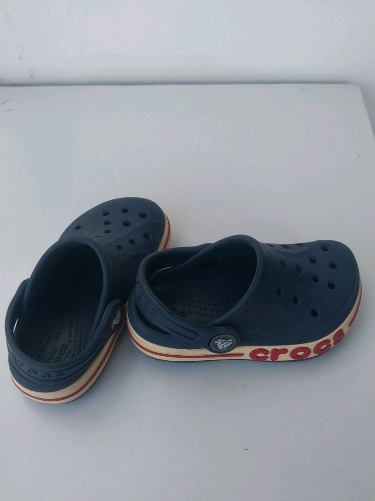 unisex crocs