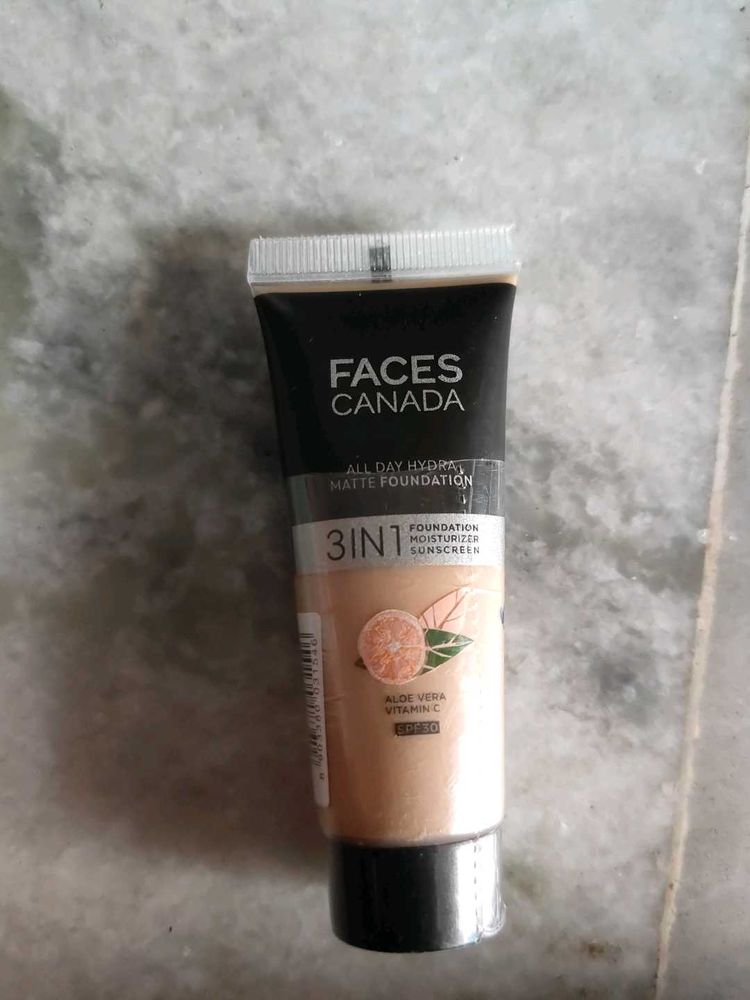 Faces Canada 3in1 Foundation