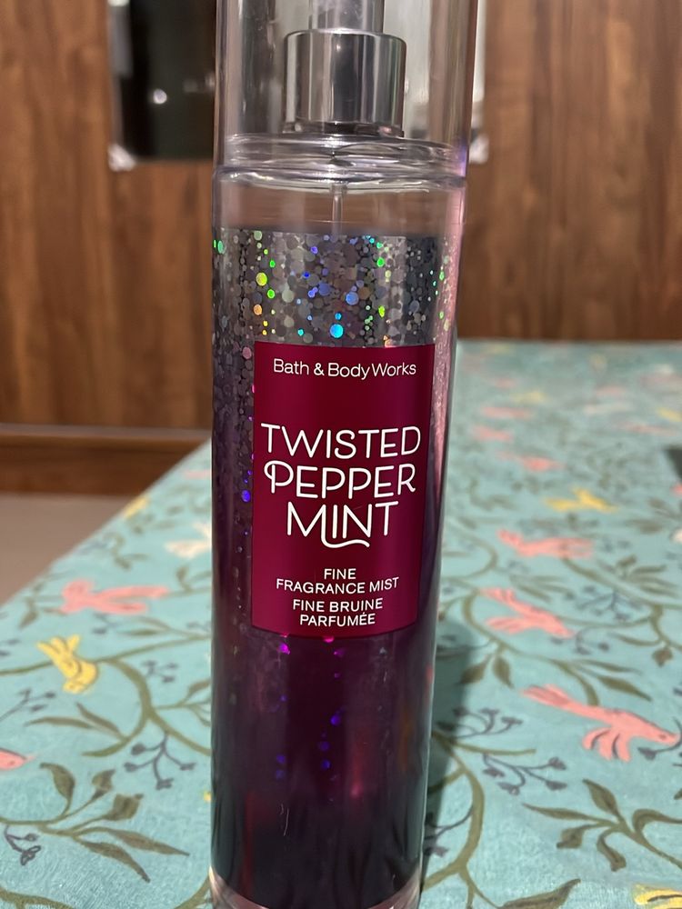 Bath & Body Works - Twisted Peppermint Fragrance