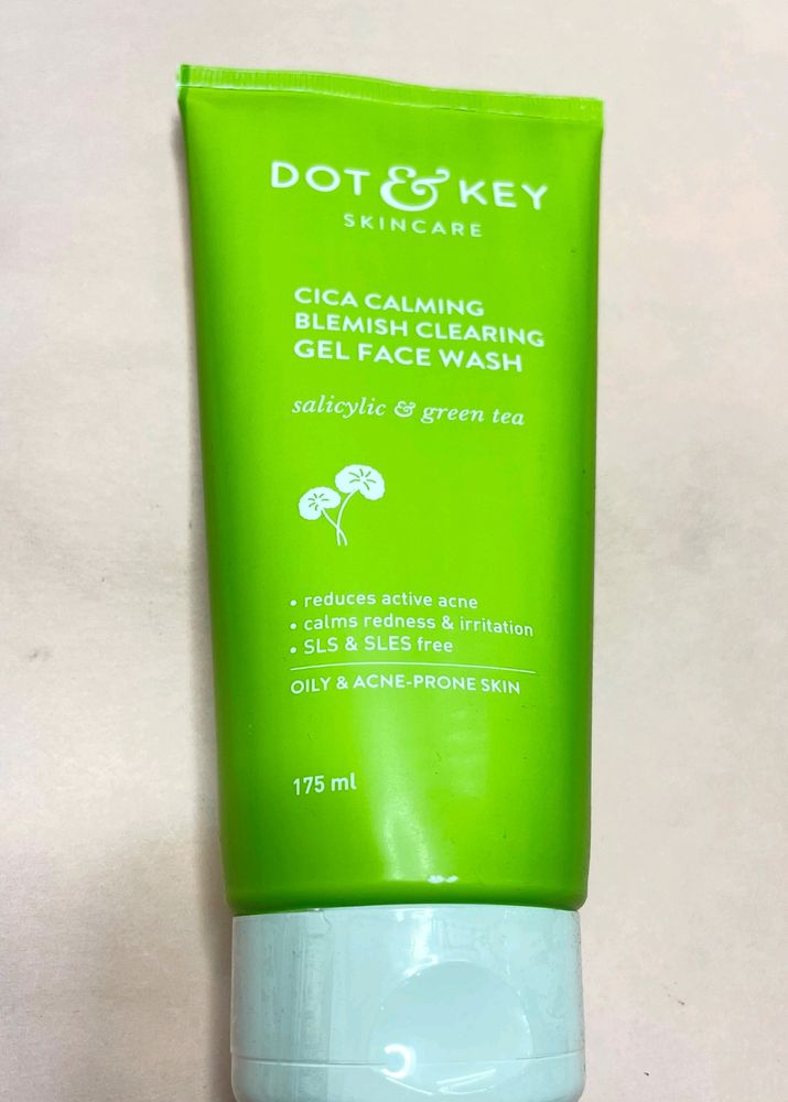 Dot and Key Cica Facewash