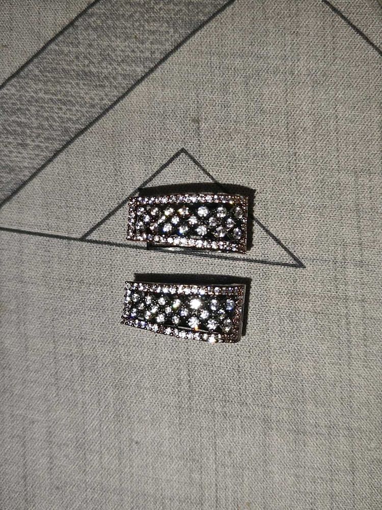 Earrings With Silver AD look