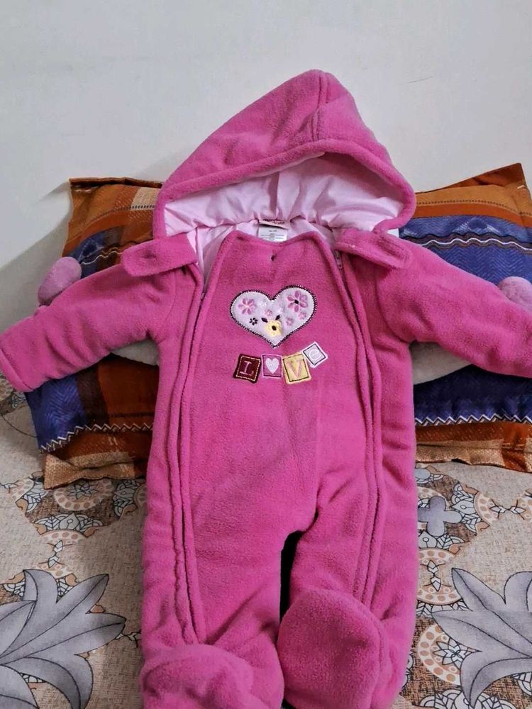 A Very Beautiful Baby Suit In Which Bab Covers.