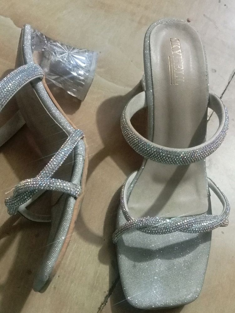 Beautyful Silver Sandal